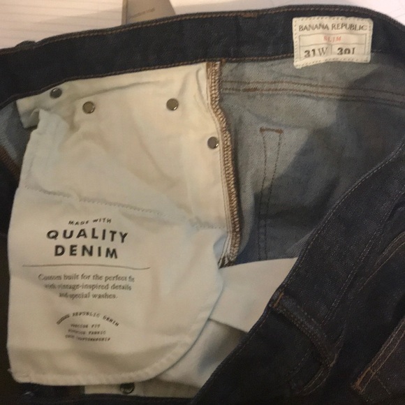 Banana Republic - Slim Fit Dark Wash (Men’s Jeans) - Picture 4 of 4